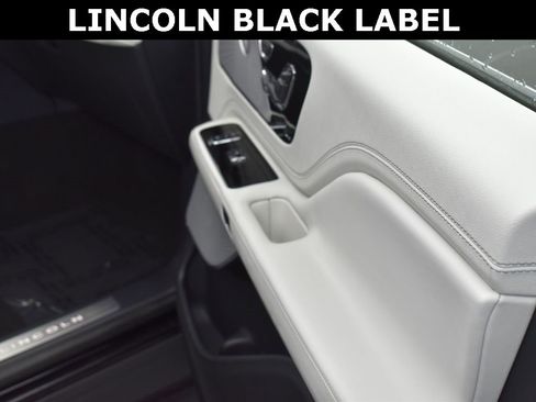 New 2026 Lincoln Aviator Black Label w/ Dynamic Handling Package image 17