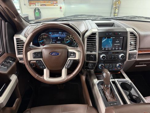 Used 2016 Ford F150 King Ranch w/ Equipment Group 601A Luxury AWD/4WD image 23