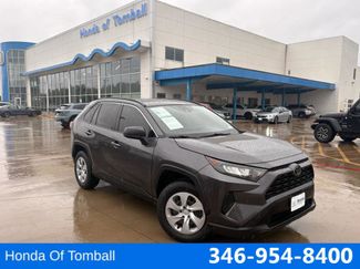 Used 2019 Toyota RAV4 LE FWD video 1