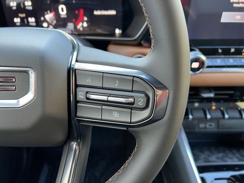 New 2026 GMC Canyon AT4 image 25