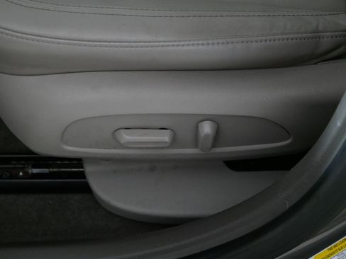 Used 2018 Chevrolet Cruze Premier image 20