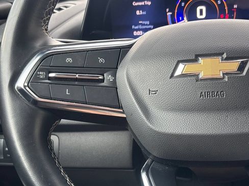 Used 2024 Chevrolet Traverse LT FWD image 21