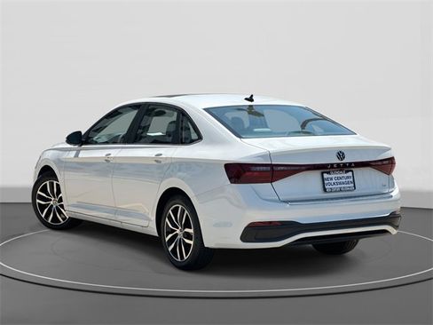 New 2025 Volkswagen Jetta SE image 5