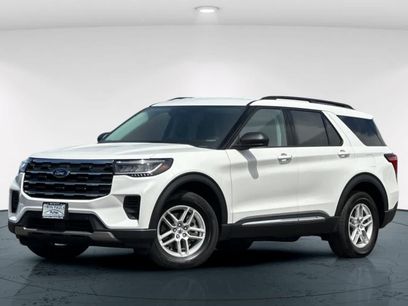 Used 2025 Ford Explorer Active