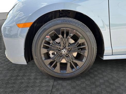 Used 2025 Honda Odyssey Sport-L image 13