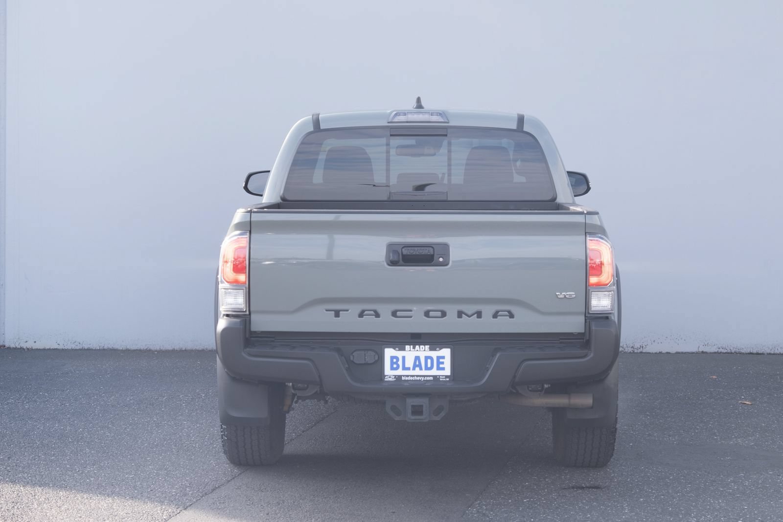 Used 2023 Toyota Tacoma TRD Off-Road AWD/4WD image 18