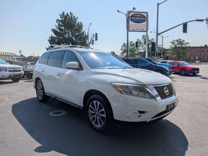 Used 2016 Nissan Pathfinder S