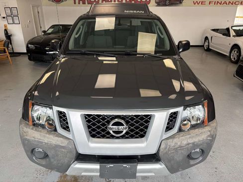 Used 2011 Nissan Xterra S image 2