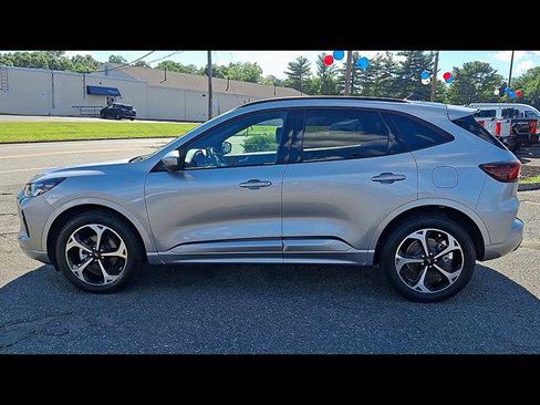 Certified 2023 Ford Escape ST-Line Select w/ Tech Pack #2 AWD/4WD image 5