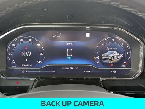 Used 2023 Chevrolet Silverado 1500 High Country w/ Technology Package AWD/4WD image 16