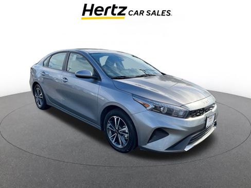 Used 2024 Kia Forte LXS image 1