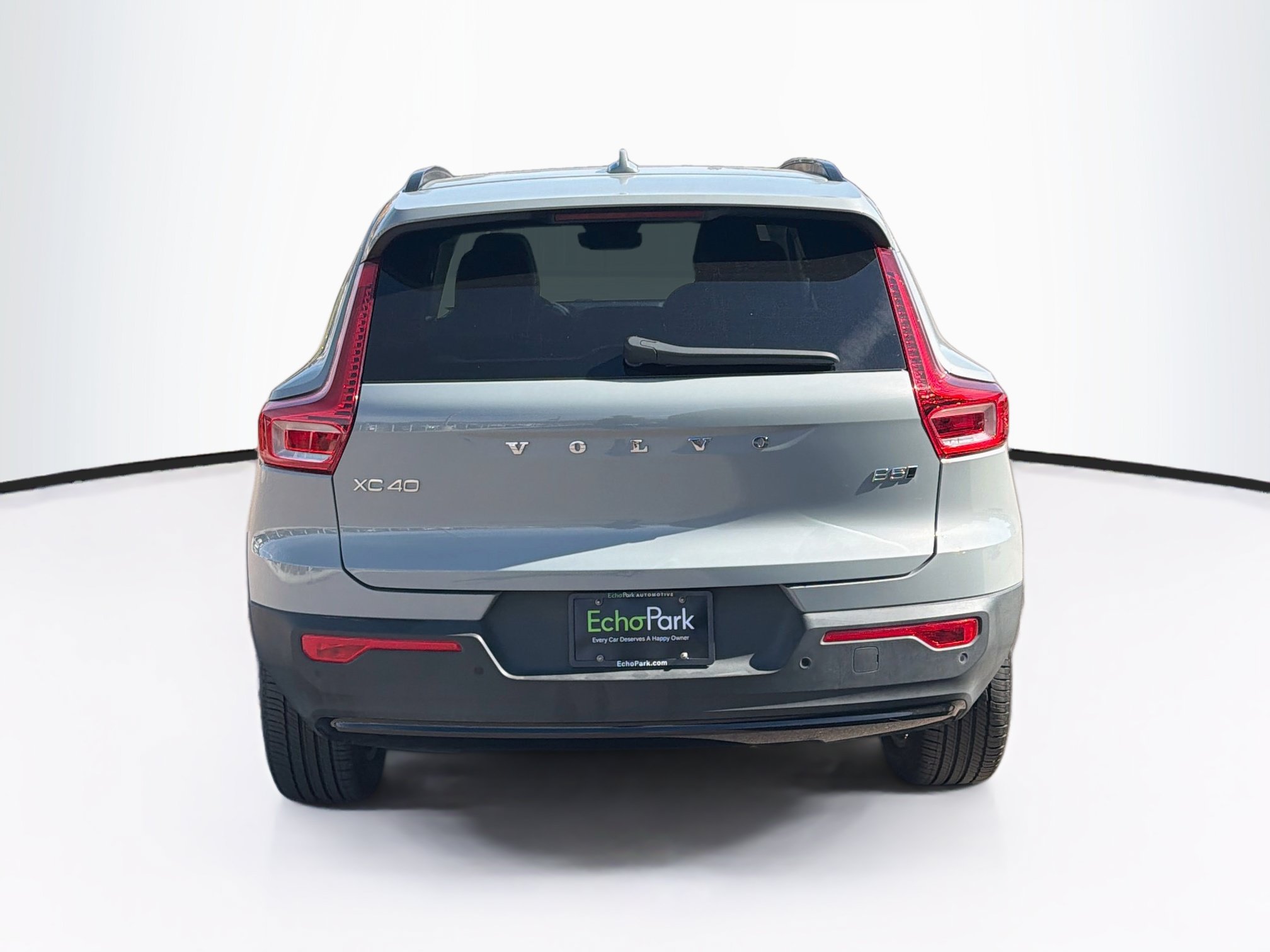 Used 2026 Volvo XC40 B5 Plus AWD/4WD image 7