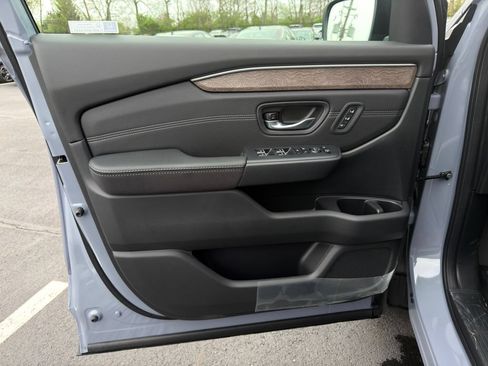 Used 2026 Honda Pilot Elite image 18