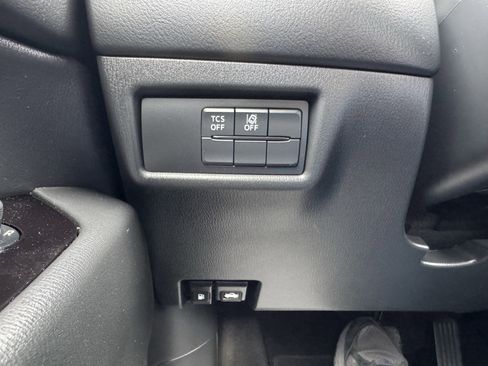 Used 2021 MAZDA CX-5 Touring FWD image 19