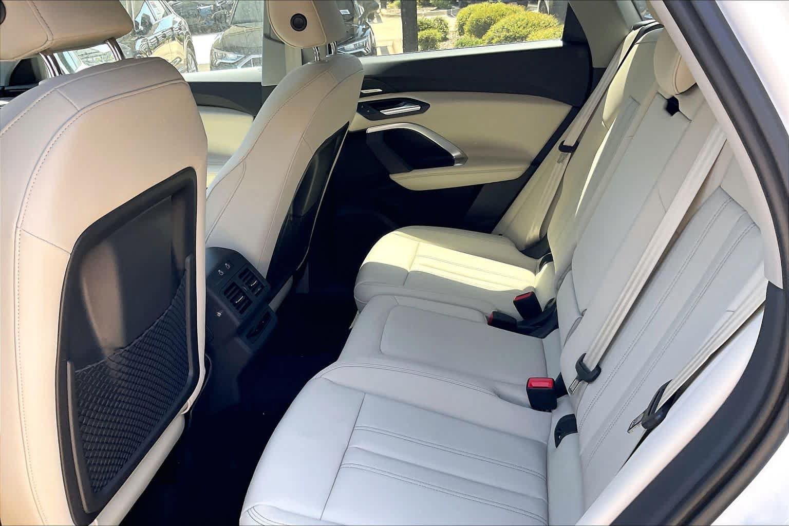New 2026 Audi Q5 Premium Plus w/ Premium Plus AWD/4WD image 18