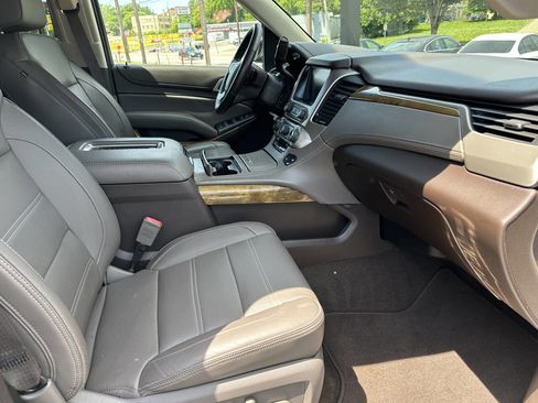Used 2017 GMC Yukon Denali w/ Open Road Package AWD/4WD image 10