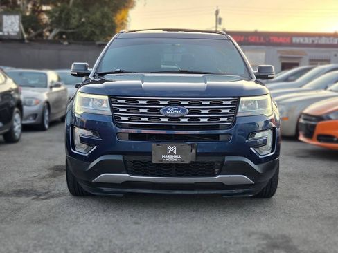 Used 2016 Ford Explorer XLT w/ Equipment Group 202A FWD image 2