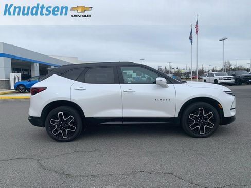 Used 2023 Chevrolet Blazer RS w/ Driver Confidence II Package image 8