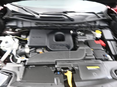 Certified 2025 Nissan Murano SV image 18