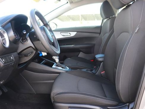 Used 2023 Kia Forte LXS image 11