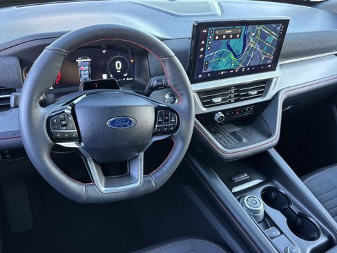 Used 2025 Ford Explorer ST-Line w/ Premium Package image 3