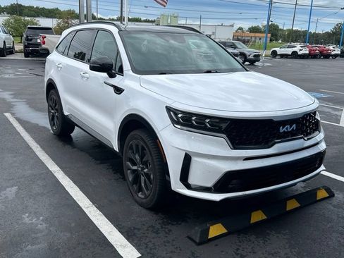 Used 2023 Kia Sorento SX AWD/4WD image 3