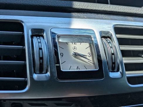 Used 2016 Mercedes-Benz E 350 4MATIC Sedan image 34