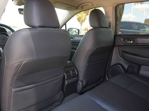 Used 2017 Subaru Outback 3.6R Limited AWD/4WD image 13