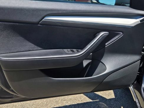Used 2021 Tesla Model 3 Standard Range Plus RWD image 11