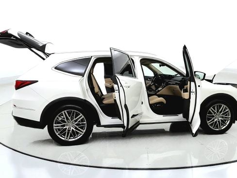 Used 2023 Acura MDX w/ Advance Package AWD/4WD image 15