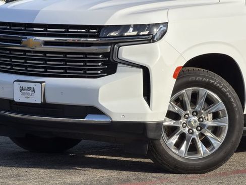 Used 2021 Chevrolet Tahoe Premier w/ Premium Package RWD image 11