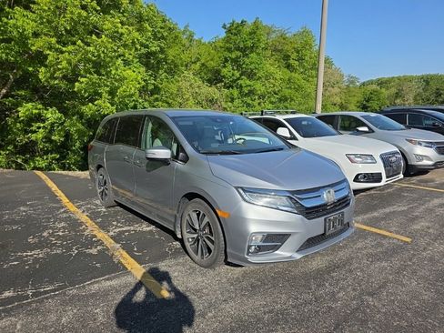 Used 2018 Honda Odyssey Elite image 3