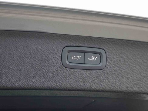 New 2026 Volvo XC90 T8 Ultra w/ Protection Package Premier image 29