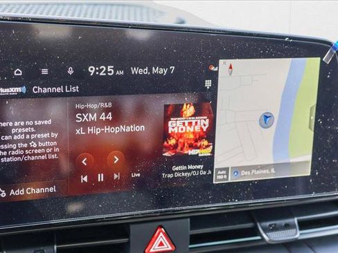 New 2025 Hyundai Elantra SEL image 18