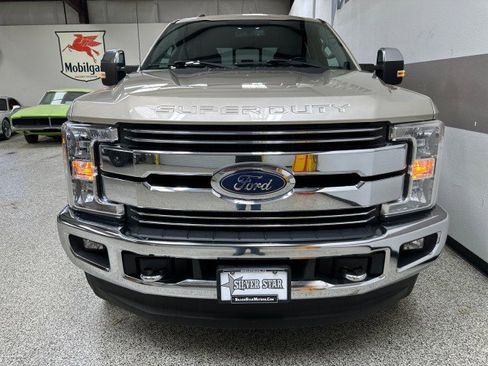 Used 2017 Ford F250 Lariat w/ Chrome Package image 37