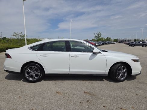 Used 2024 Honda Accord EX image 20