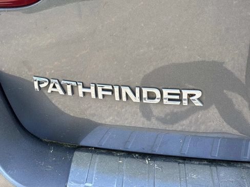 Used 2017 Nissan Pathfinder SL w/ SL Premium Package AWD/4WD image 8