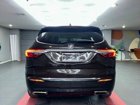 Used 2018 Buick Enclave Essence FWD image 5