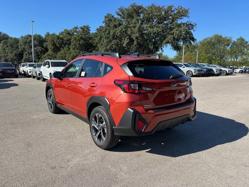 Used 2025 Subaru Crosstrek 2.0i Premium image 4