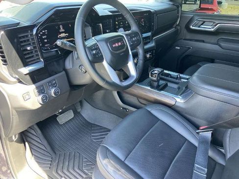 Used 2025 GMC Sierra 1500 SLT w/ SLT Premium Plus Package AWD/4WD image 6