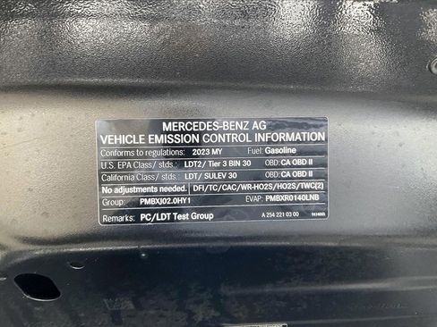 Used 2023 Mercedes-Benz GLC 300 4MATIC image 30