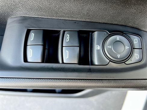 Certified 2021 Chevrolet Silverado 1500 Custom w/ LPO, Dark Essentials Package image 19