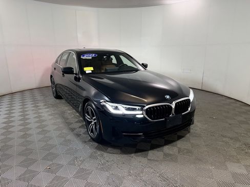 Used 2022 BMW 530i xDrive w/ Convenience Package image 9