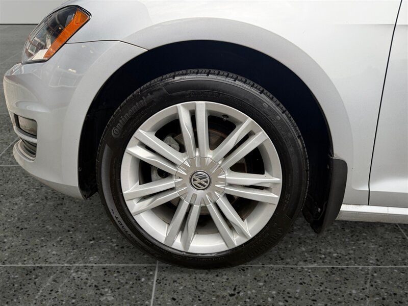Used 2015 Volkswagen Golf TDI SE FWD image 15