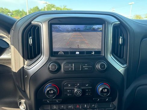 Used 2020 Chevrolet Silverado 1500 LT w/ Texas Edition AWD/4WD image 9
