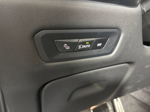 Used 2025 BMW X6 xDrive40i AWD/4WD image 28