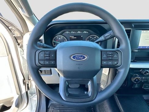 New 2026 Ford F250 XL w/ F-250 >10K GVWR Package RWD image 7