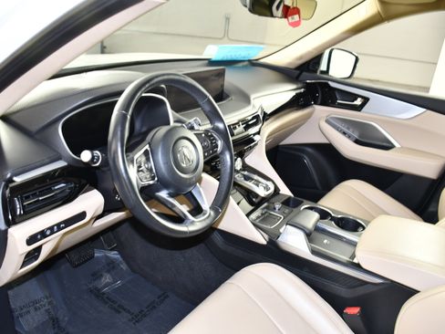 Certified 2024 Acura MDX SH-AWD w/ Technology Package image 2