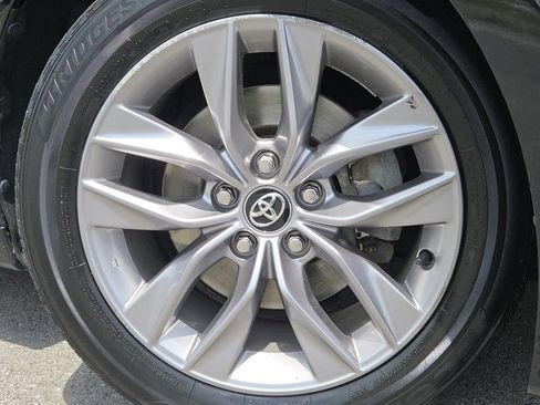 Used 2019 Toyota Avalon XLE w/ Moonroof Package FWD image 21