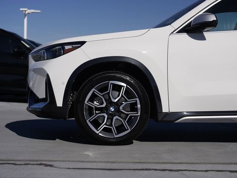 Used 2023 BMW X1 xDrive28i w/ Convenience Package image 2